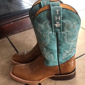 Tin Haul Ladies Sassy w/ Mis B Havin' Sole